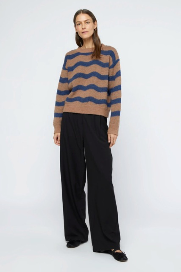 BEIGE AND BLUE STRIPED JERSEY JUMPER